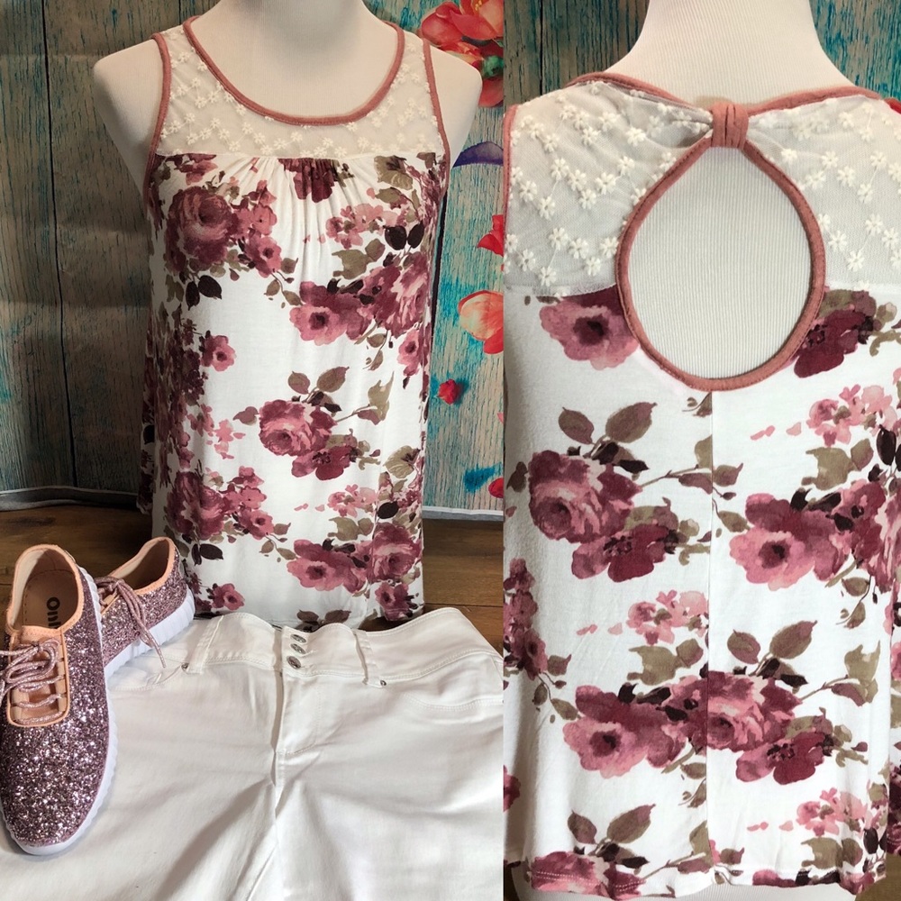 Floral & Lace Tank top by Pink Peony